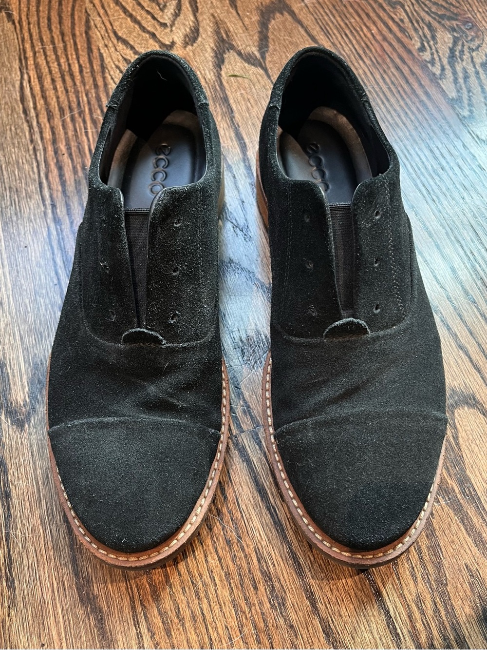 ECCO Women’s Black Suede Oxfords